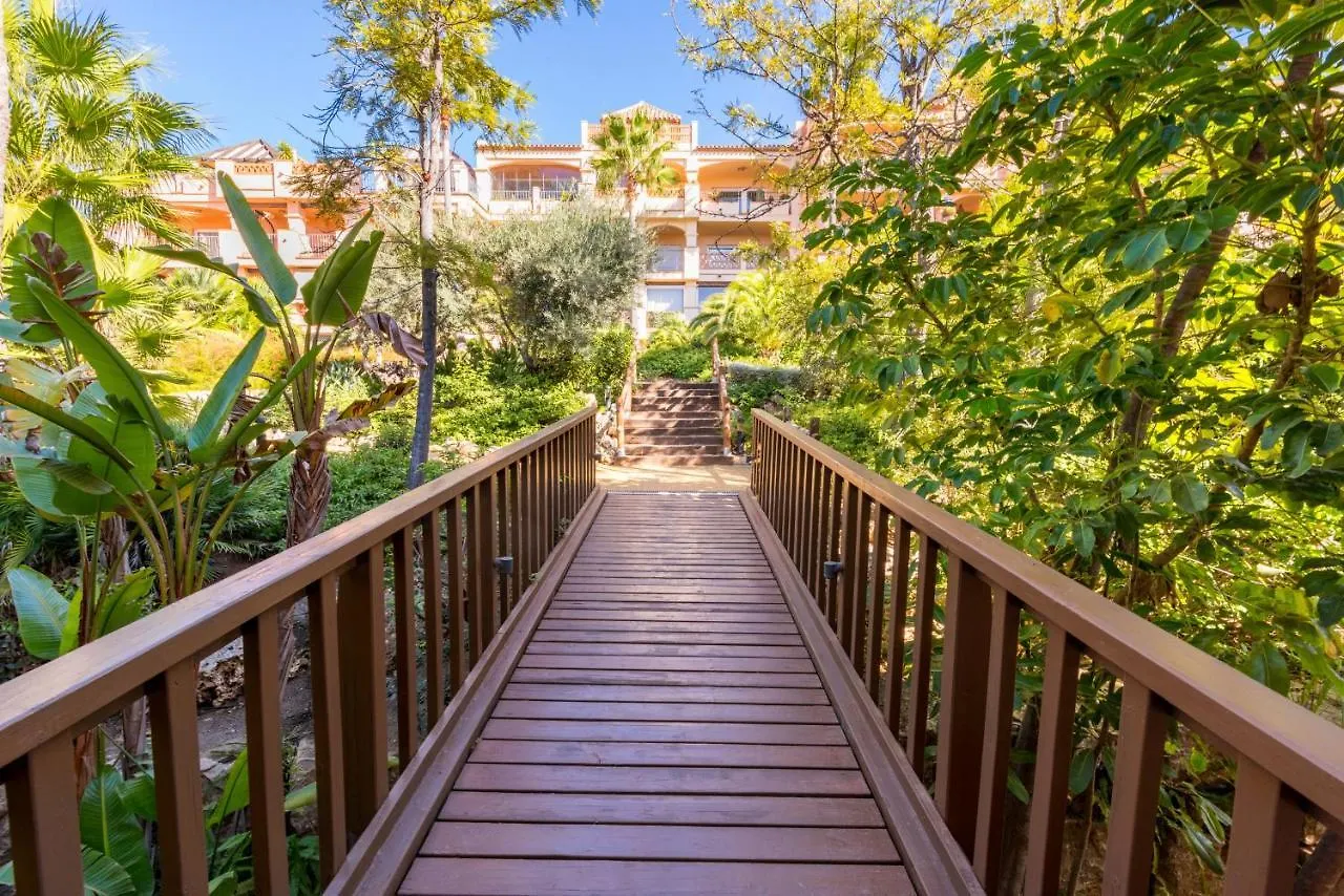 Resort Mediterra بينالماذينا