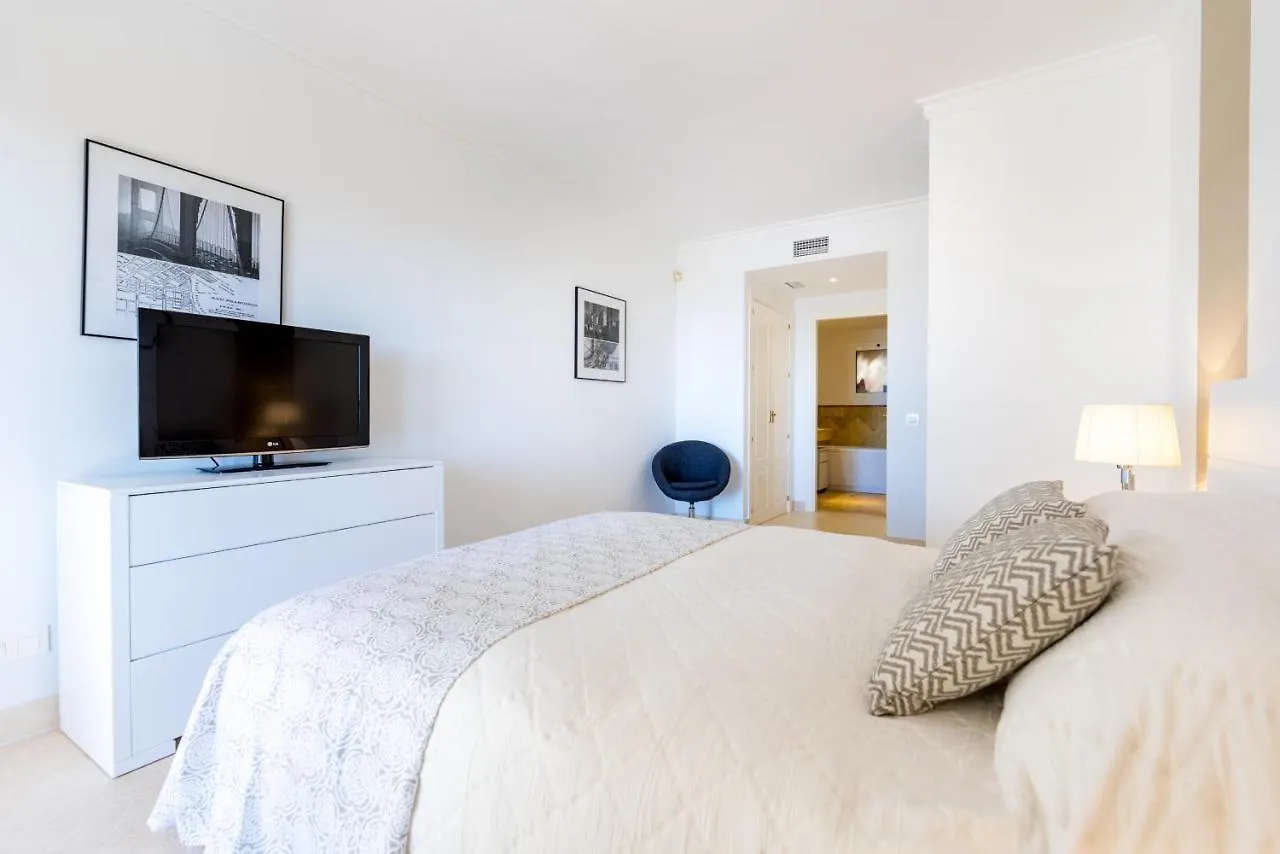 Resort Mediterra Benalmadena 0*,